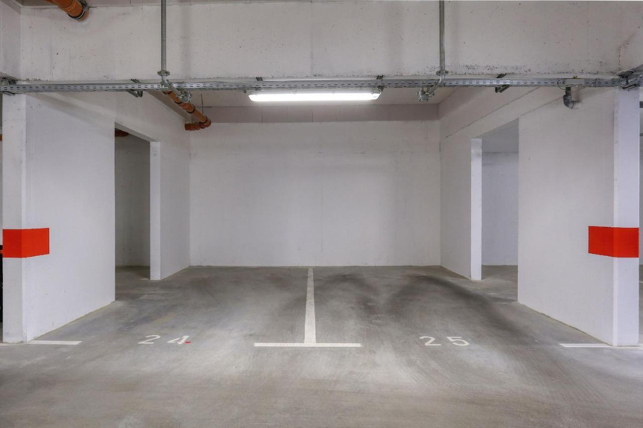 Barbara With Private Parking In The Garage Apartment Задар Екстериор снимка